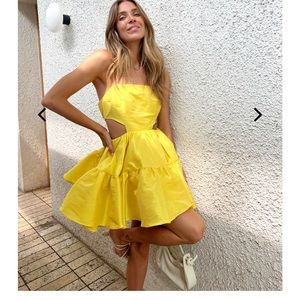 Helen O’Connor mini dress